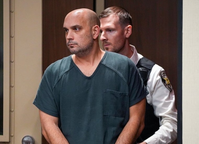 Обгон справа: можно или нельзя? Шокирующая правда о ПДД, которую скрывают автоинструкторы