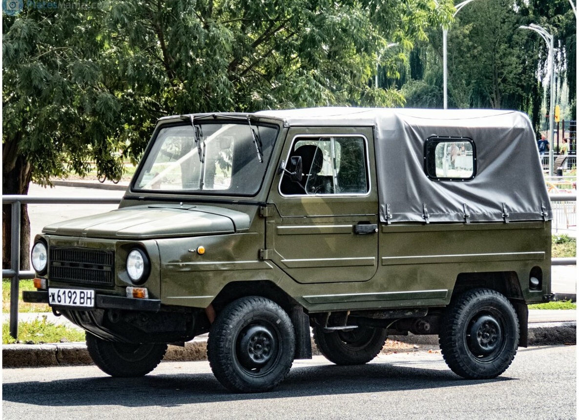 ЛуАЗ-969: как «карлик» давал фору «Ниве» и почему его убил кризис